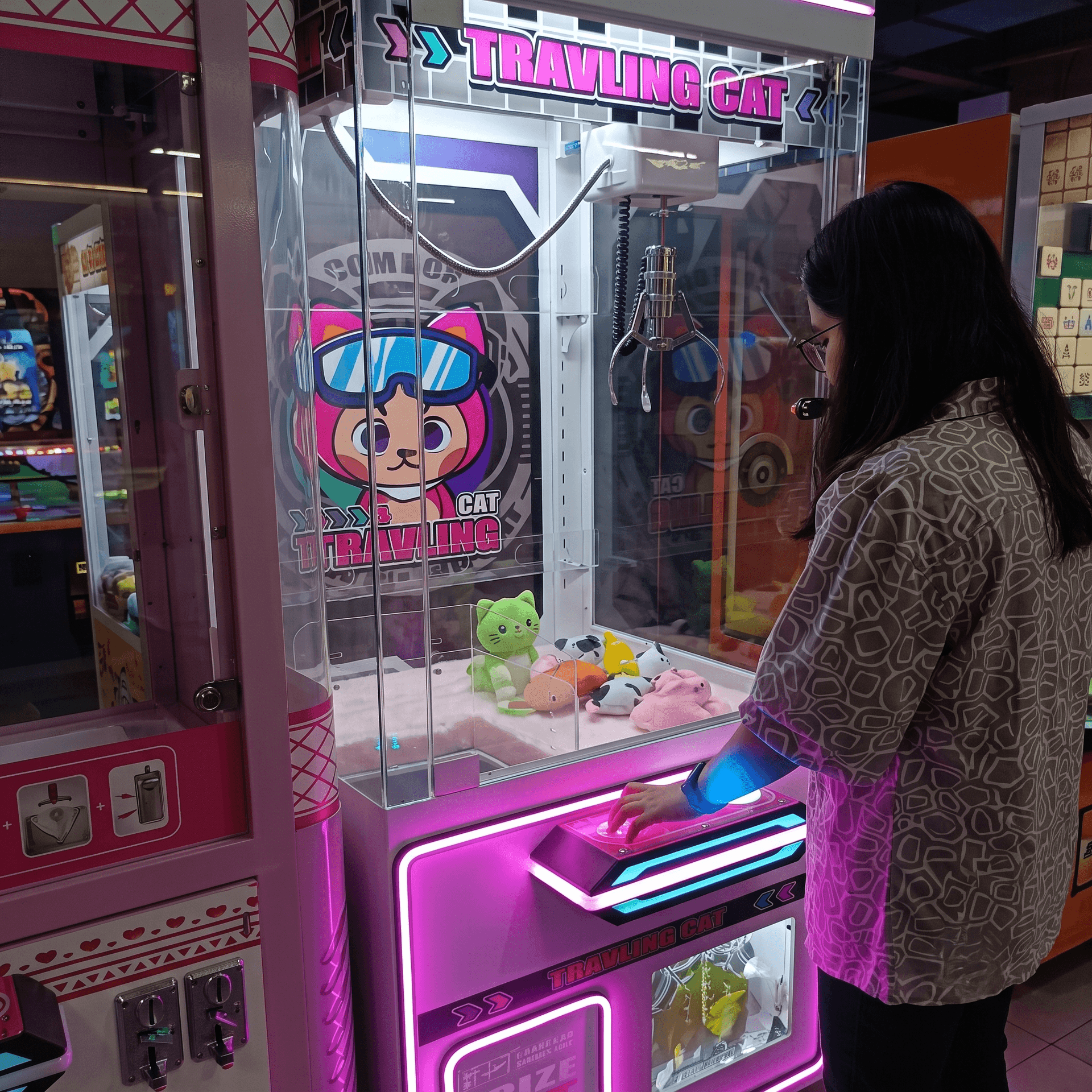 Claw Prize Machine Arcade - 2